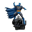 Batman (Retro Edition) 1:4 Scale Maquette