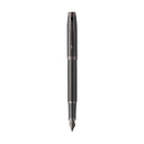 Parker im monochromen Brunnenstift
