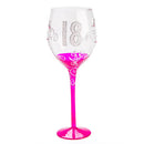 Compleanno trasparente in bicchiere di vino